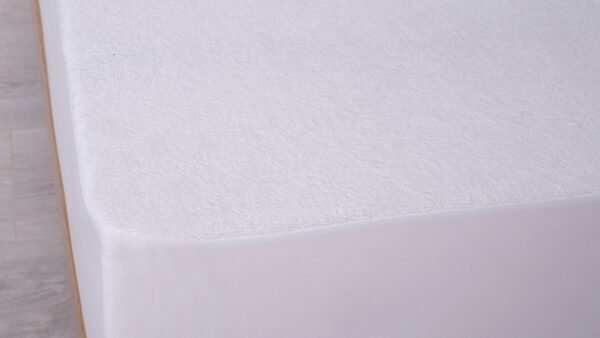 Protège matelas B-lenis en tissu éponge coton