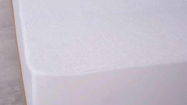 Protège matelas B-lenis en tissu éponge coton
